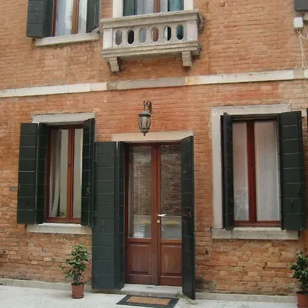 Ca' Del Cortile Apartment Venice Exterior photo